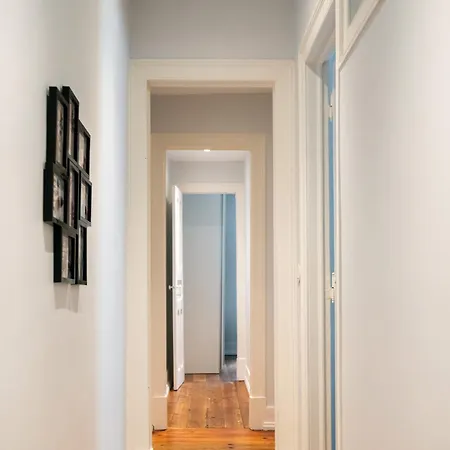 Charming 3-bedroom Retreat In The Heart Of * Lisboa