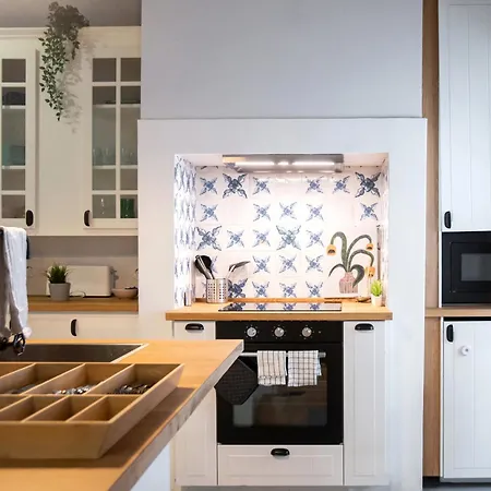 Charming 3-bedroom Retreat In The Heart Of Lisboa