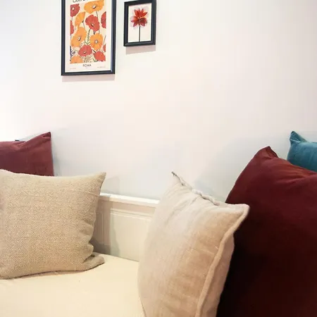 Apartament Charming 3-bedroom Retreat In The Heart Of Lizbona